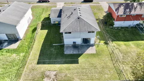 8040 Hemlock Ave, Gary, IN 46403 photo 39