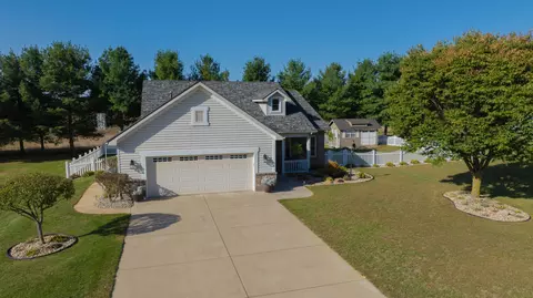 2285 Brooks Blf, North Judson, IN 46366