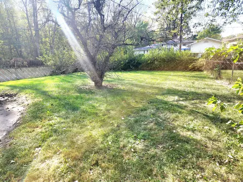 Exterior - 1590 Porter St, Gary, IN 46406 photo 3 of 4