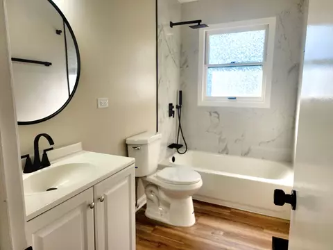 Bath - 1590 Porter St, Gary, IN 46406 photo 1 of 2