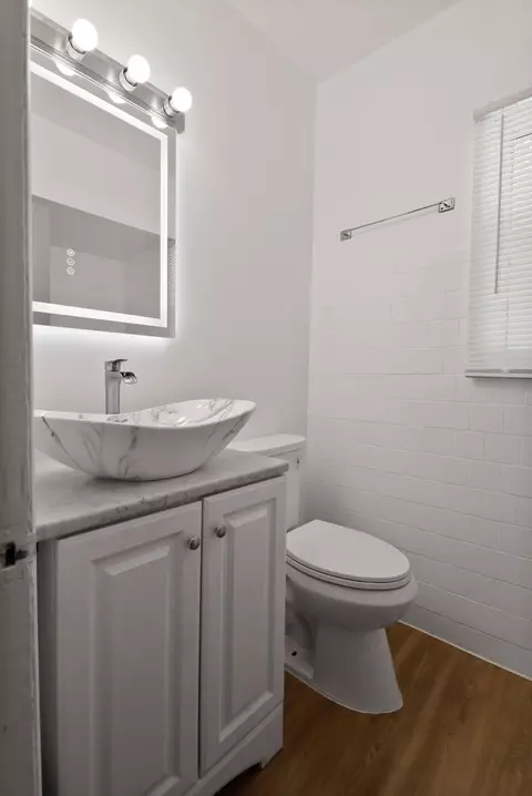 Bath - 3948 Polk St, Gary, IN 46408 photo 1 of 1