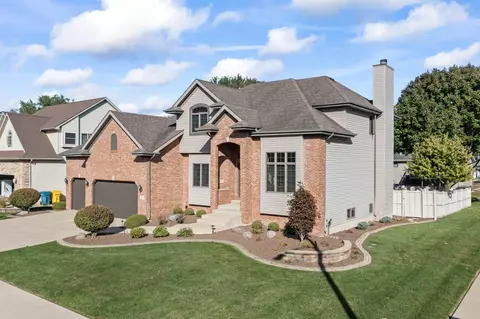 205 N Elgin St, Griffith, IN 46319 photo 2