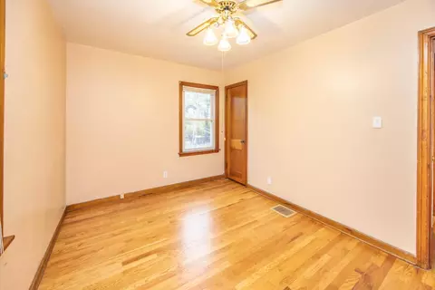6735 Baring Ave, Hammond, IN 46324 photo 13