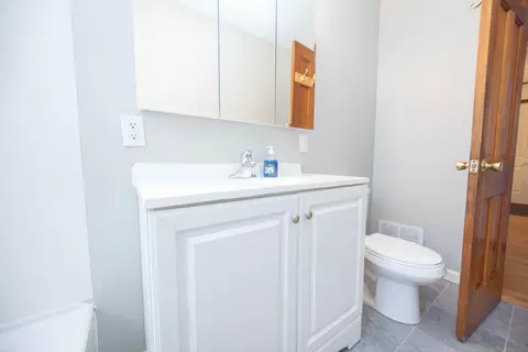 6735 Baring Ave, Hammond, IN 46324 photo 10