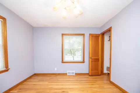 6735 Baring Ave, Hammond, IN 46324 photo 15