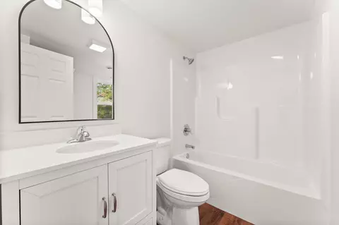 Bath - 288 E Jackson St, Wheatfield, IN 46392 photo 1 of 1