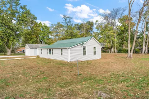 Exterior - 288 E Jackson St, Wheatfield, IN 46392 photo 5 of 7