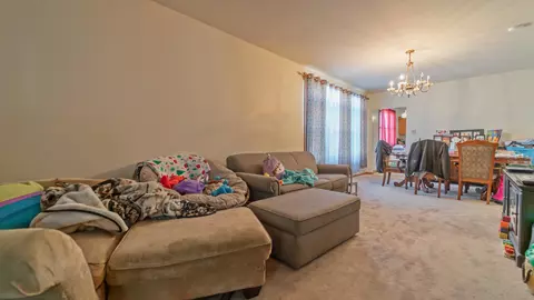 Living - 4723-4725 Johnson Ave, Hammond, IN 46327 photo 4 of 4