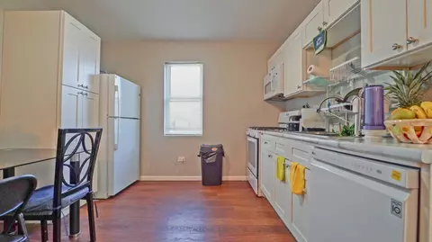 Kitchen - 4723-4725 Johnson Ave, Hammond, IN 46327 photo 4 of 6