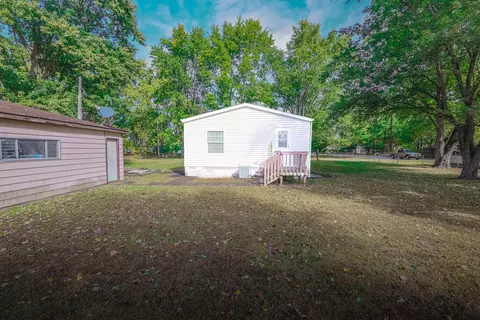 9812 N 197, Lake Village, IN 46349