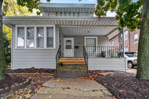 20 Waltham St, Hammond, IN 46320