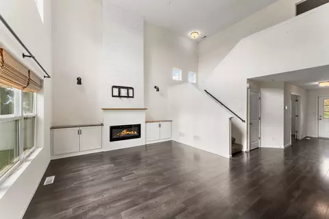 Living - 6309 Summershade Dr, Portage, IN 46368 photo 1 of 2