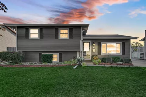 804 Oday Dr, Griffith, IN 46319 photo 1