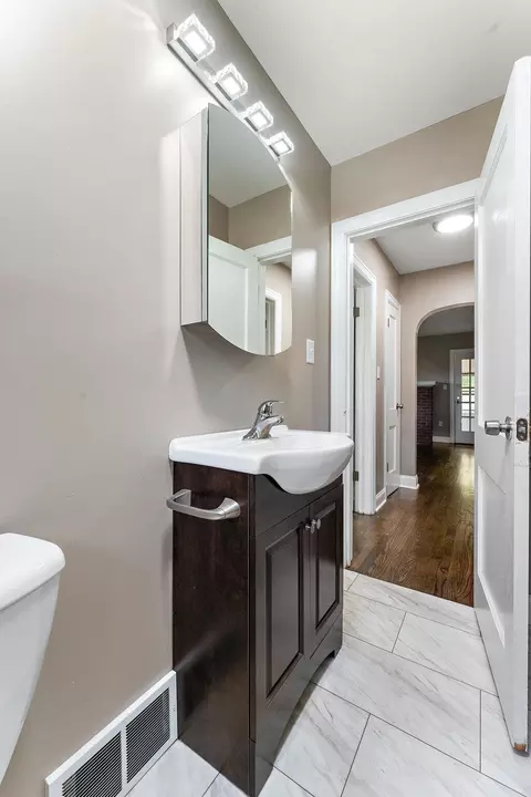 212 E Walker St, Rolling Prairie, IN 46371 photo 15
