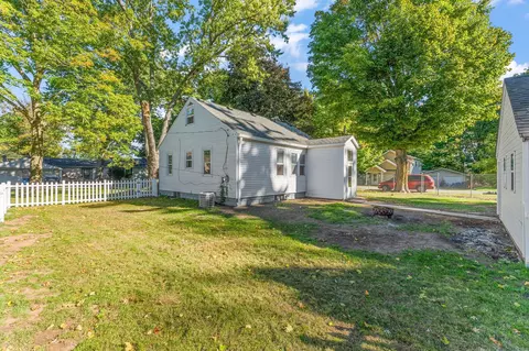 212 E Walker St, Rolling Prairie, IN 46371 photo 22
