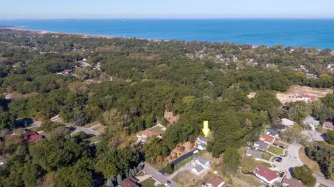 View/Area - 7916 Hemlock Ave, Gary, IN 46403 photo 2 of 4