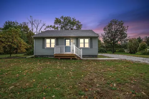 11222 W Coulter Rd, Westville, IN 46391