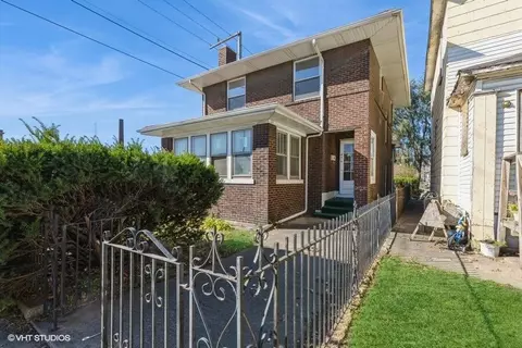 456 Tyler St, Gary, IN 46402 photo 2