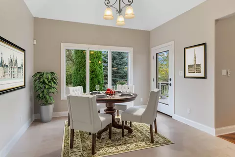 Dining - 910 Hawk Cir, Crown Point, IN 46307 photo 3 of 3