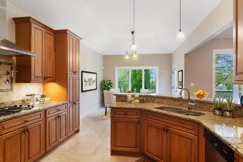 Kitchen - 910 Hawk Cir, Crown Point, IN 46307 photo 1 of 5