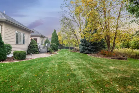 Exterior - 910 Hawk Cir, Crown Point, IN 46307 photo 5 of 6