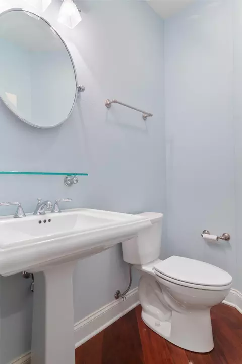 Bath - 910 Hawk Cir, Crown Point, IN 46307 photo 5 of 5
