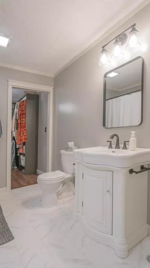 105 E High St, Wanatah, IN 46390 photo 22