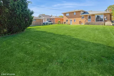 8237 Monroe Ave, Munster, IN 46321 photo 14
