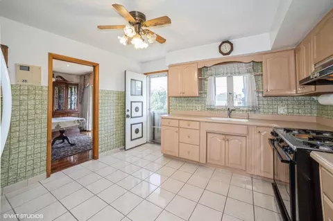 8237 Monroe Ave, Munster, IN 46321 photo 5