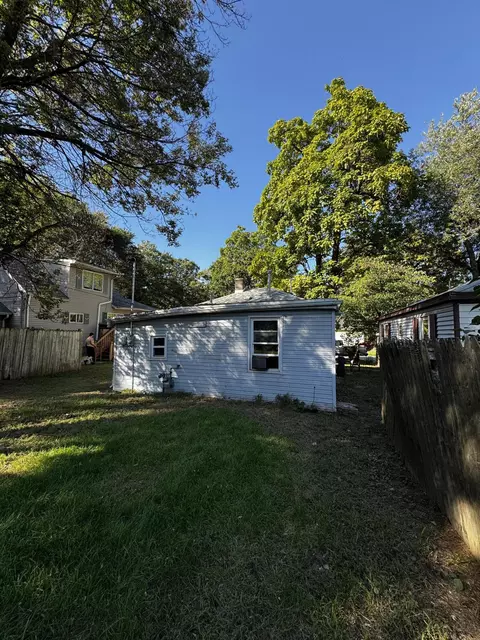 2207 W 48th Ave, Gary, IN 46408 photo 4