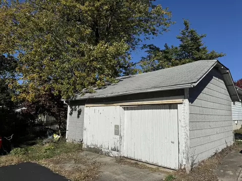 204 E Main St, Lowell, IN 46356 photo 6