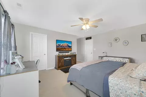 Bedroom - 448 Greenbriar Ln, Lowell, IN 46356 photo 3 of 4