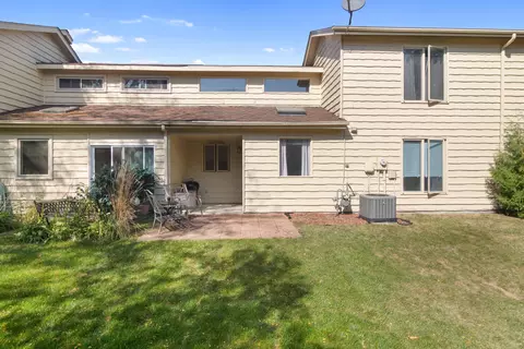 1847 Springvale Dr, Crown Point, IN 46307 photo 22