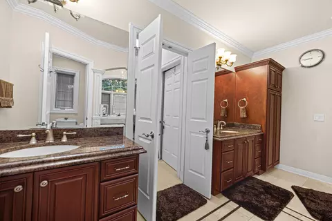 219 Glencoe Dr, Valparaiso, IN 46385 photo 19