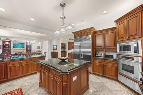 219 Glencoe Dr, Valparaiso, IN 46385 photo 12