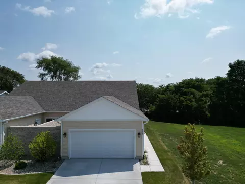 9923 Pheasant Ln, Saint John, IN 46373