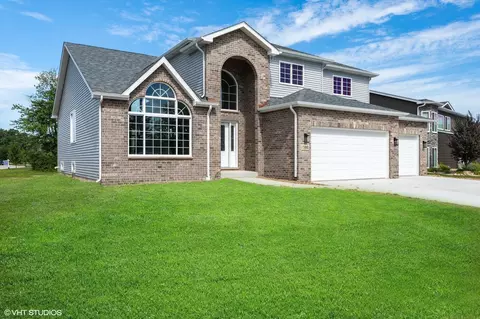 1351 77th Pl, Merrillville, IN 46410
