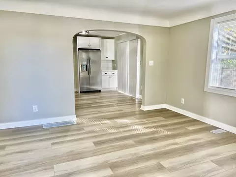 Living - 409 N Elmer St, Griffith, IN 46319 photo 1 of 7