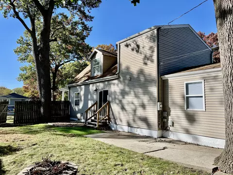 Exterior - 409 N Elmer St, Griffith, IN 46319 photo 7 of 9