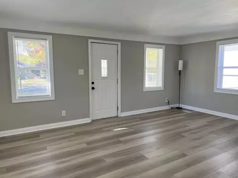 Living - 409 N Elmer St, Griffith, IN 46319 photo 5 of 7
