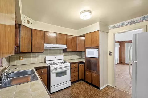 6225 Ash Ave, Gary, IN 46403 photo 5