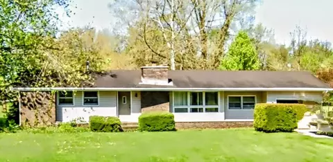 318 N 625, Valparaiso, IN 46385