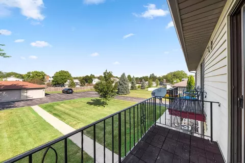 Exterior - 9634 Keilman St #2S, Saint John, IN 46373 photo 3 of 4