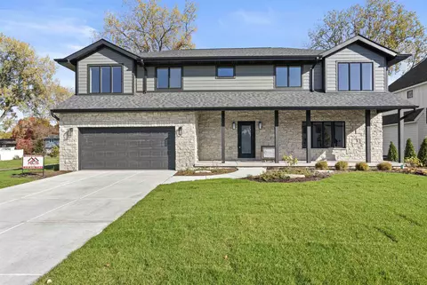 8209 Castle Dr, Munster, IN 46321 photo 1