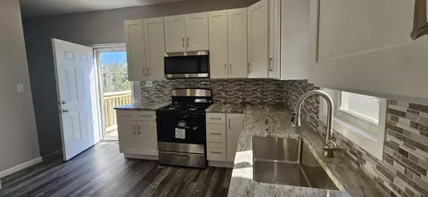 Kitchen - 425 Grant St, Gary, IN 46404 photo 3 of 5