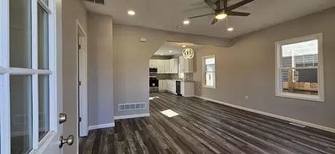 Entry Way - 425 Grant St, Gary, IN 46404 photo 2 of 23
