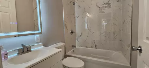 Bath - 425 Grant St, Gary, IN 46404 photo 2 of 14