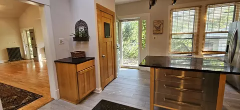 Entry Way - 6225 Forest Ave, Gary, IN 46403 photo 4 of 12
