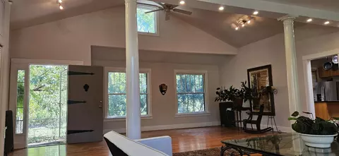 Entry Way - 6225 Forest Ave, Gary, IN 46403 photo 3 of 12