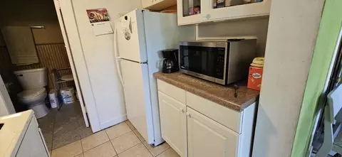Kitchen - 6225 Forest Ave, Gary, IN 46403 photo 13 of 14
